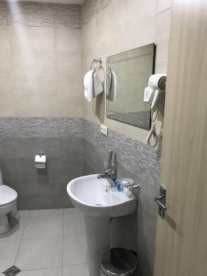 Hotel Marseille Batumi Esterno foto