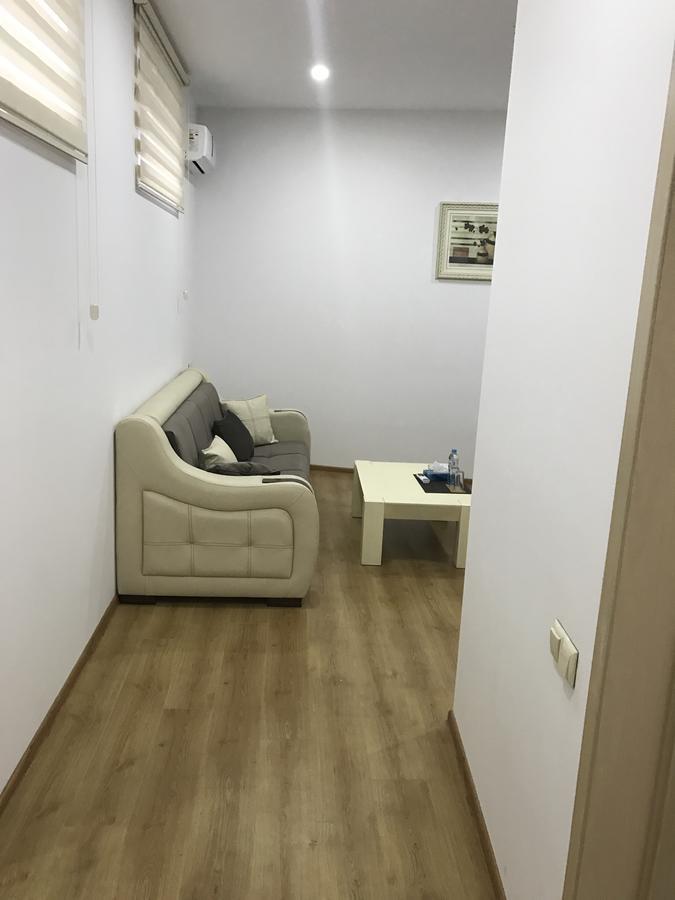 Hotel Marseille Batumi Esterno foto