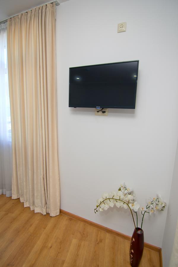 Hotel Marseille Batumi Esterno foto